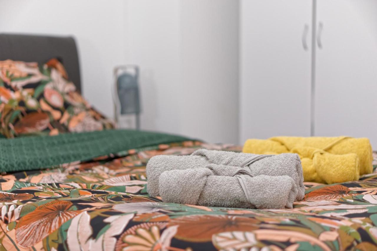 Le Perpinb - 6 Personnes - Bureau & Wifi Apartman Perpignan Kültér fotó